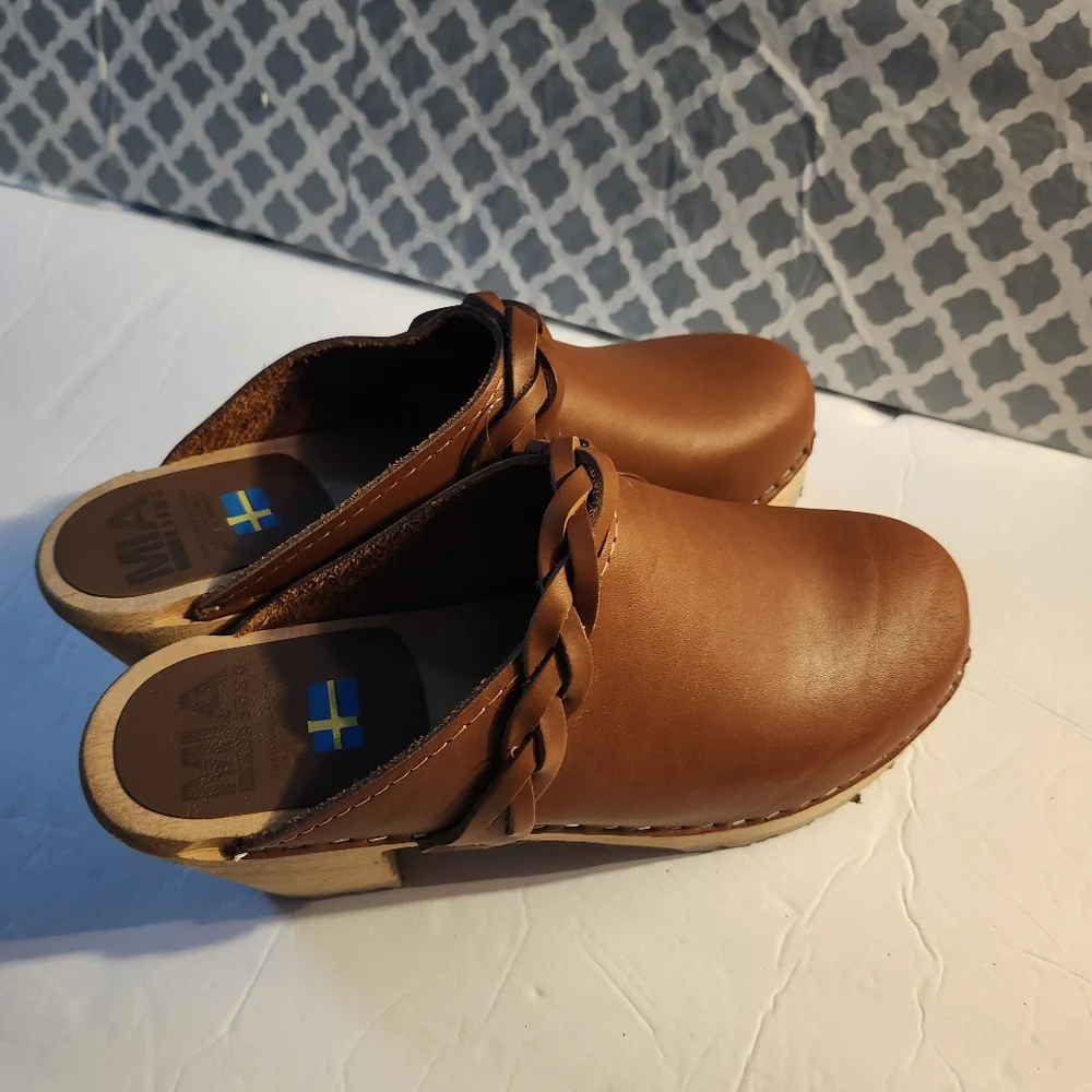 MIA Elsa Clogs Size 39 Women's Brown Leather Clogs w Braided Detail - Picture 2 of 12